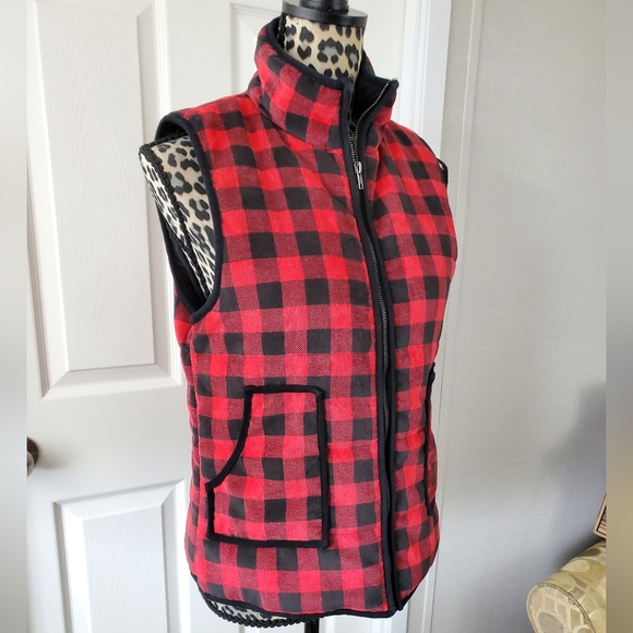 Staccato Buffalo Plaid Puffer Vest - Picture 2 of 11